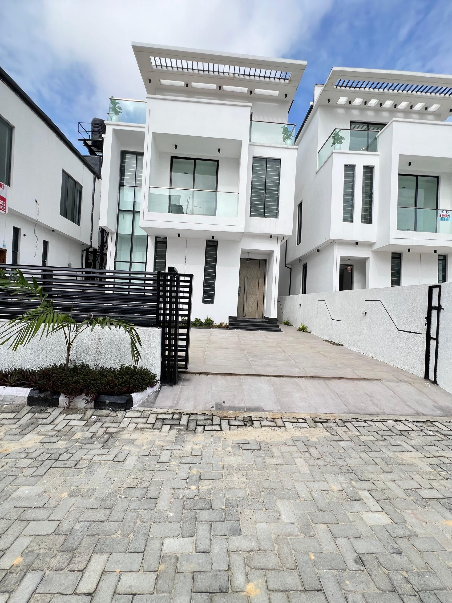 Stunningly Finished Luxury 5 Bedroom Fully Detached Duplex with Swimming Pool and BQ
